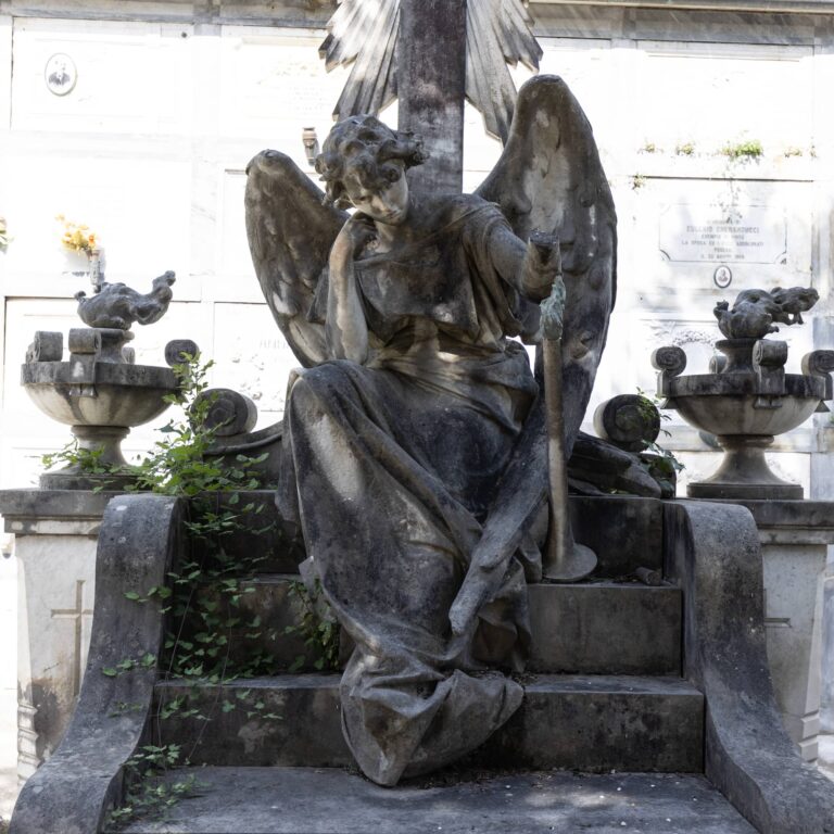 Monumento funebre dello scultore Cesare Faggioni