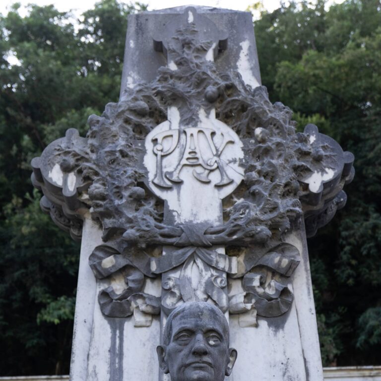 Monumento funebre della famiglia Ponzanelli
