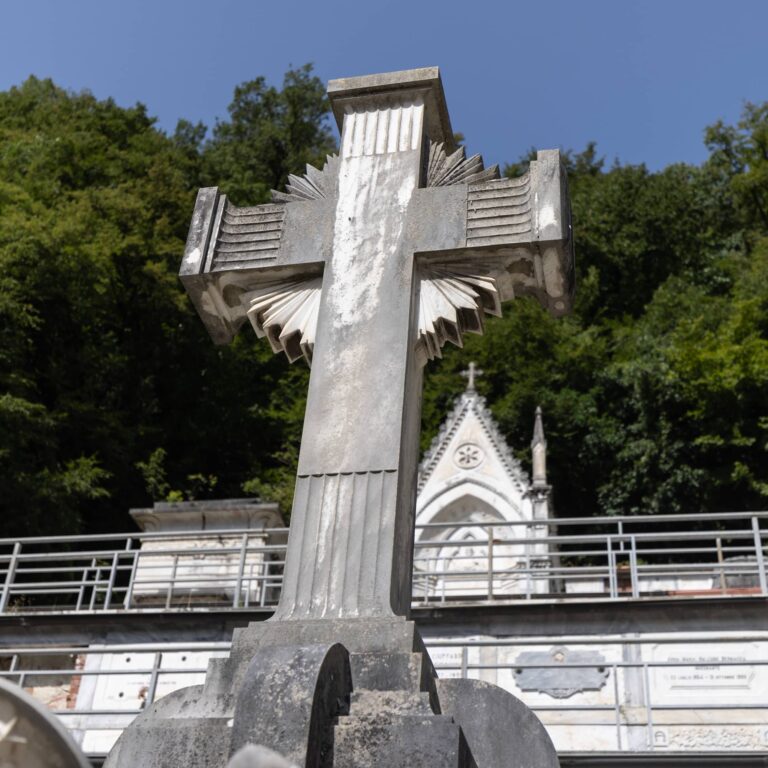 Monumento funebre della famiglia Bernabò
