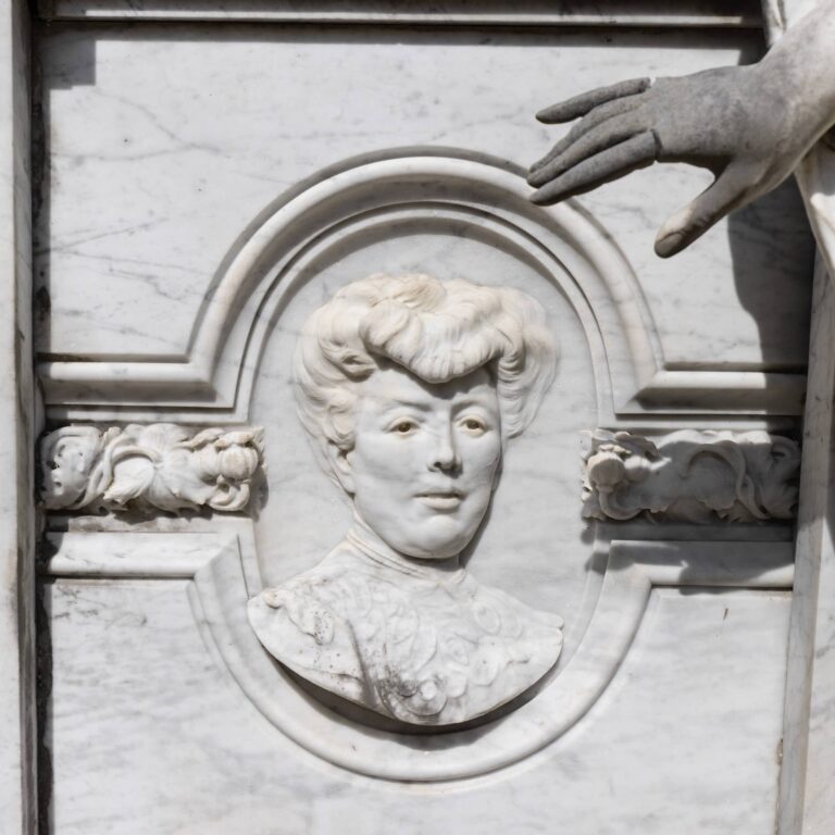 Monumento funebre della famiglia Bernabò