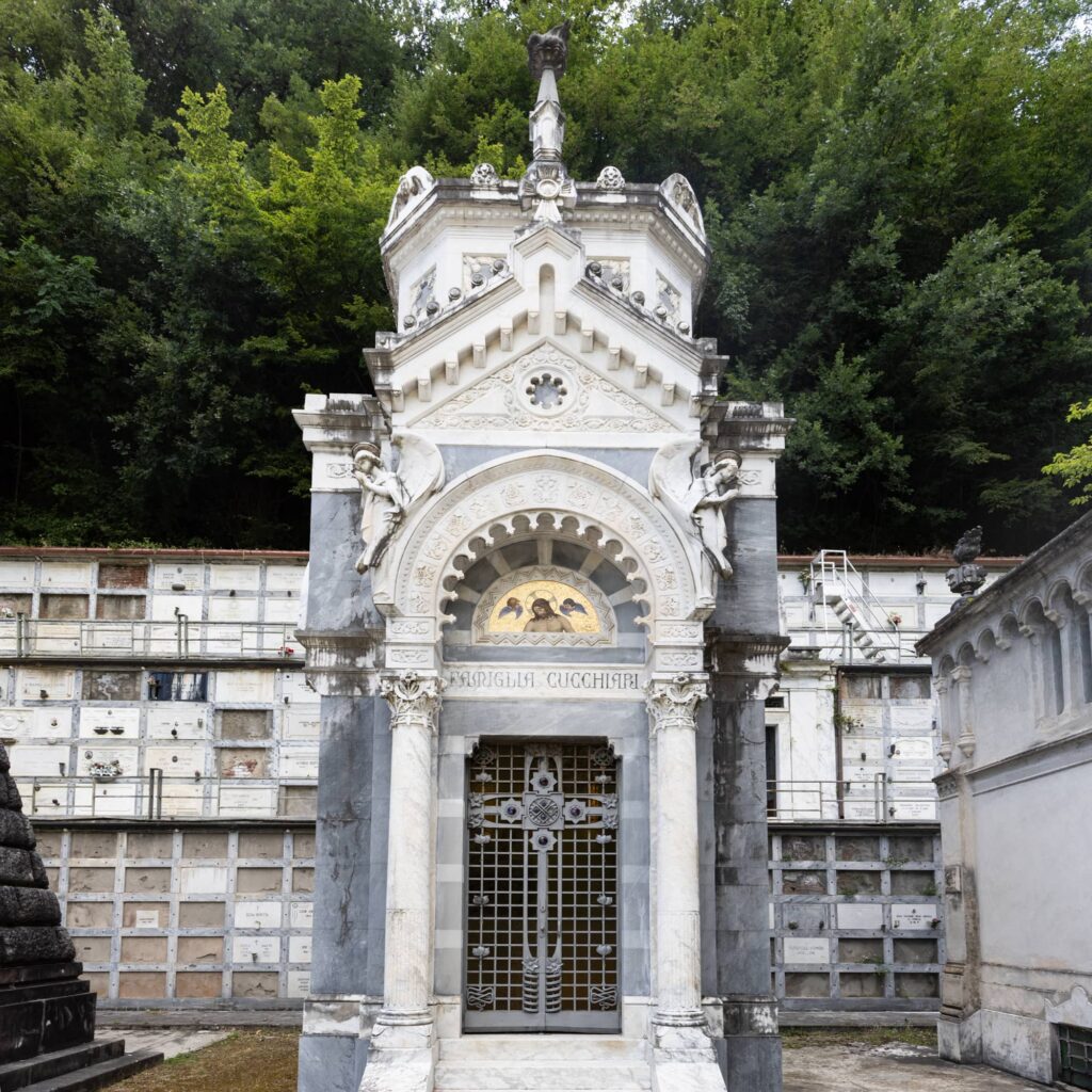 Cappella funeraria della famiglia Cucchiari