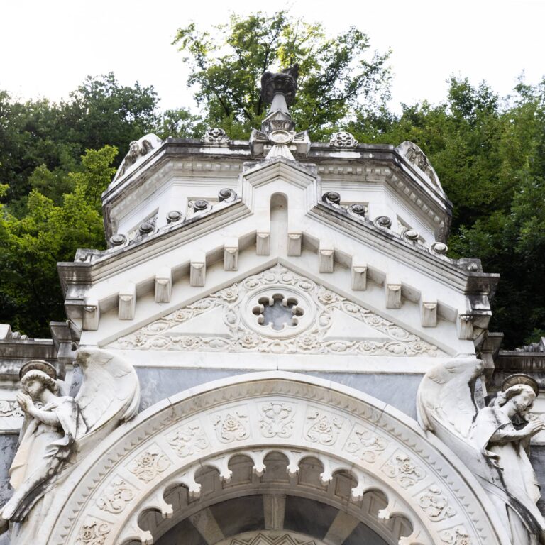Cappella funeraria della famiglia Cucchiari
