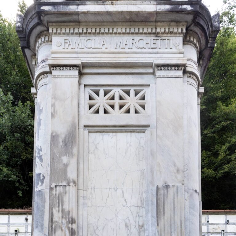 Monumento funerario della famiglia Marchetti