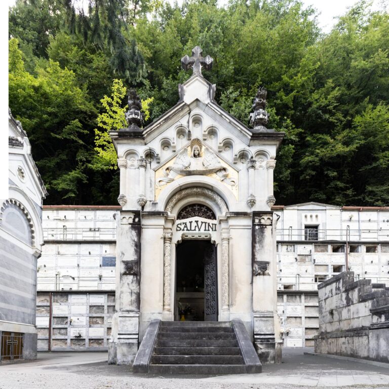 Cappella funeraria della famiglia Salvini