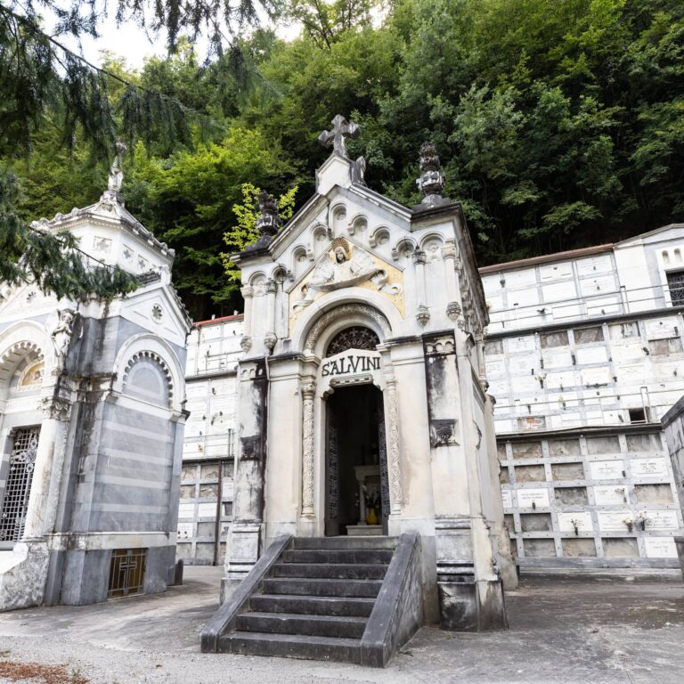 Cappella funeraria della famiglia Salvini