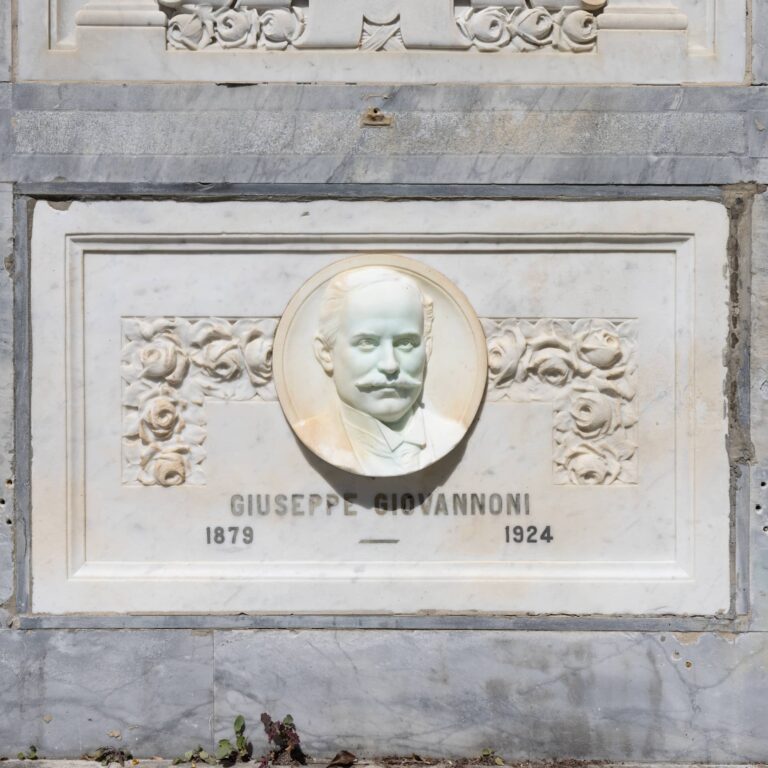 Lapide di Giuseppe Giovannoni